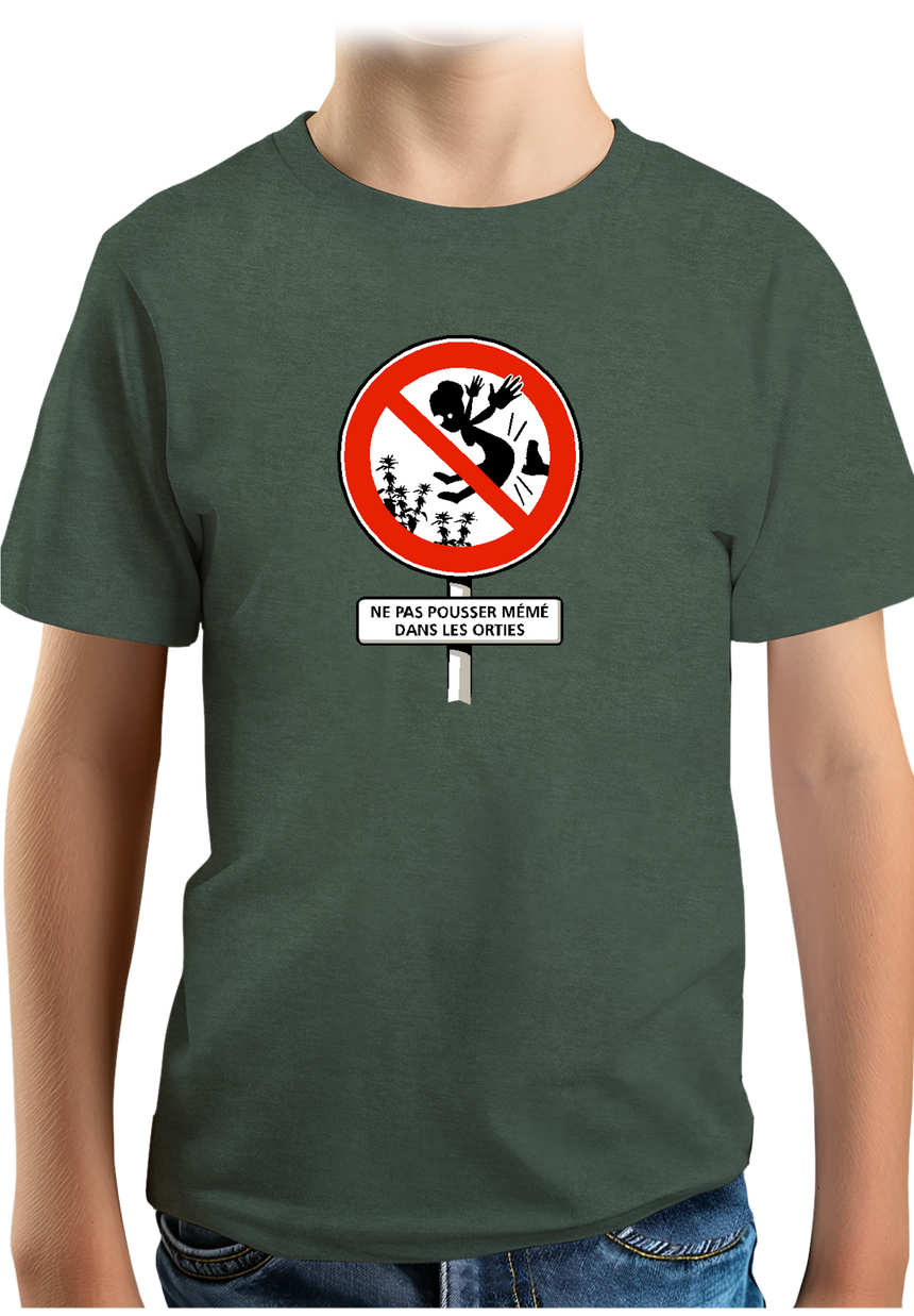 T-Shirt Garçon Faut pas pousser mémé dans les orties