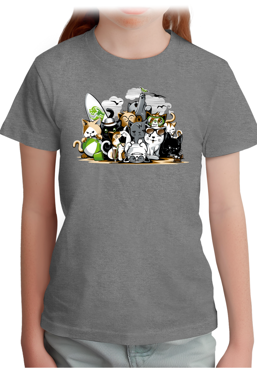 T-Shirt Fille Chats à la mer, sur la plage faisant du surf