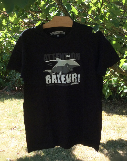 t-shirt requin râleur