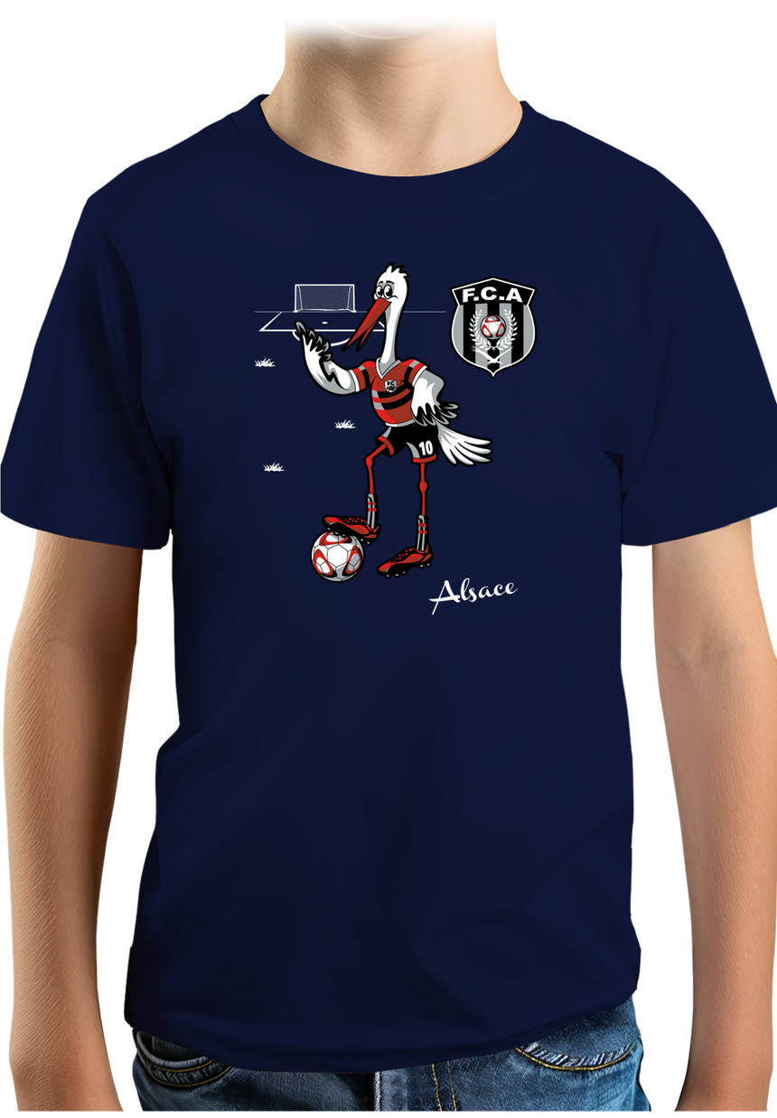 T-Shirt Garçon Cigogne d'Alsace qui joue au foot